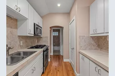 5941 South Loop E #504, Houston, TX 77033 - Photo 14