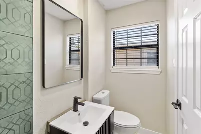 303 21st Avenue N, Texas City, TX 77590 - Photo 18