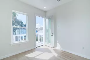 4025 Avenue M, Galveston, TX 77550 - Photo 26