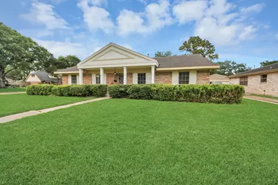 15703 El Camino Real, Houston, TX 77062 - Photo 2
