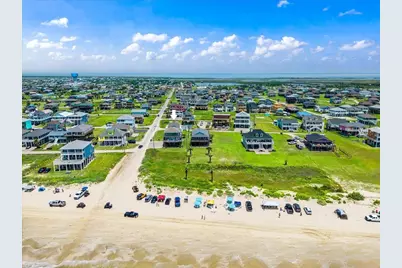 1971 Gulf, Crystal Beach, TX 77650 - Photo 4