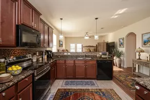9803 Garnet Grove Dr, Rosharon, TX 77583 - Photo 6