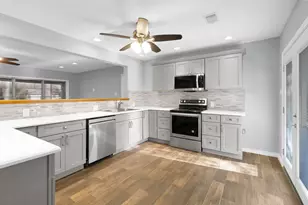 3122 Ash Dr, Dickinson, TX 77539 - Photo 16