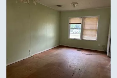 1011 West Phillips Street, Alvin, TX 77511 - Photo 8