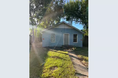 2109 Carolina Avenue, Baytown, TX 77520 - Photo 1