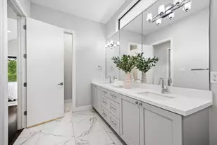 1525 Dorothy St, Houston, TX 77008 - Photo 8