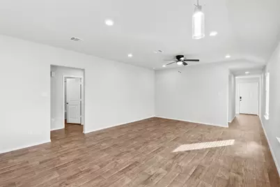 16905 Rich Pines Drive, Conroe, TX 77302 - Photo 4