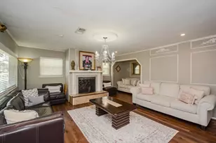 11933 Barryknoll Ln, Houston, TX 77024 - Photo 6