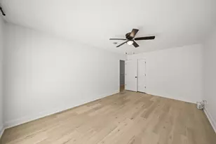 10614 Riverview Dr, Houston, TX 77042 - Photo 36