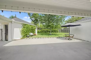 10614 Riverview Dr, Houston, TX 77042 - Photo 50