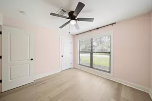 10614 Riverview Dr, Houston, TX 77042 - Photo 38