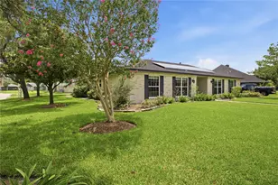1901 Acacia St, League City, TX 77573 - Photo 2