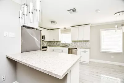 4310 Woodvalley Drive, Houston, TX 77096 - Photo 4