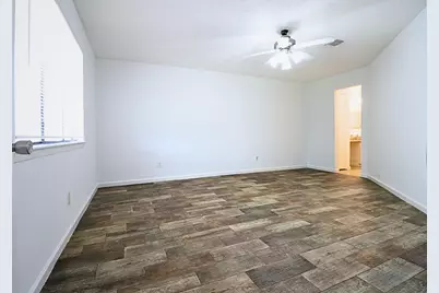 10314 Hollow Canyon Court, Sugar Land, TX 77498 - Photo 16