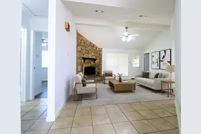 10314 Hollow Canyon Court, Sugar Land, TX 77498 - Photo 4