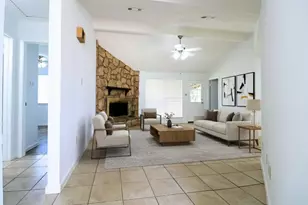 10314 Hollow Canyon Ct, Sugar Land, TX 77498 - Photo 4