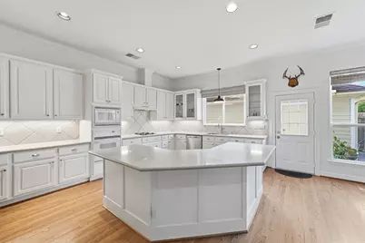 421 Westmoreland Street, Houston, TX 77006 - Photo 10