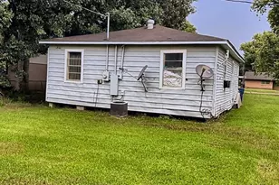 101 Elm St, Daisetta, TX 77535 - Photo 14