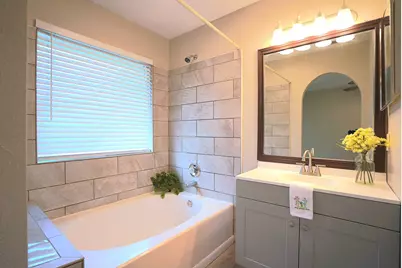 133 Cotton Drive, Lake Jackson, TX 77566 - Photo 20