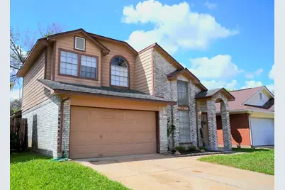 133 Cotton Drive, Lake Jackson, TX 77566 - Photo 2