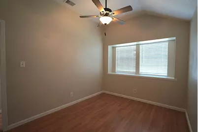 133 Cotton Drive, Lake Jackson, TX 77566 - Photo 32