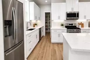 5919 Eastland St, Houston, TX 77028 - Photo 6