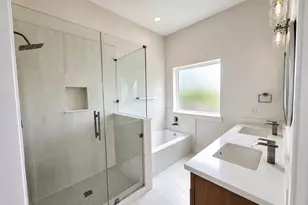 5919 Eastland St, Houston, TX 77028 - Photo 16