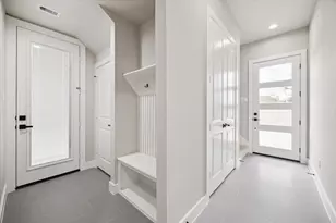 5811 Mansfield Heights Ln, Houston, TX 77091 - Photo 2