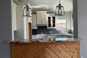 749 Buffalo Trail, Angleton, TX 77515 - Photo 8