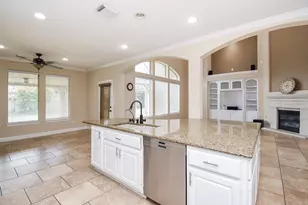 7606 Westmoreland Dr, Sugar Land, TX 77479 - Photo 16