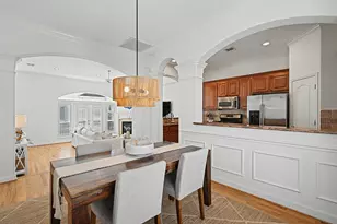 128 Detering St, Houston, TX 77007 - Photo 6