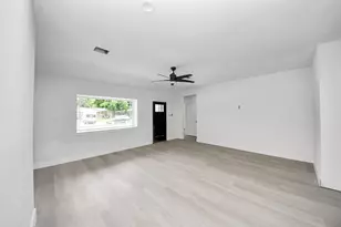 4918 Culmore Ln, Houston, TX 77021 - Photo 6