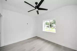 4918 Culmore Ln, Houston, TX 77021 - Photo 20