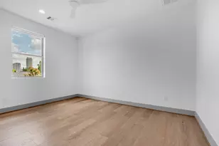1724 Ridgewood St, Houston, TX 77006 - Photo 30