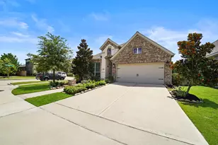 15018 Fisher Reservoir Dr, Cypress, TX 77433 - Photo 2