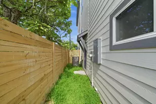 1412 Cedar Post Ln, Houston, TX 77055 - Photo 30