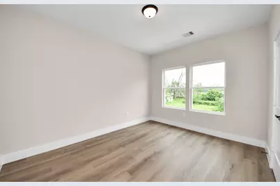 7542 Charlie Street, Houston, TX 77088 - Photo 18