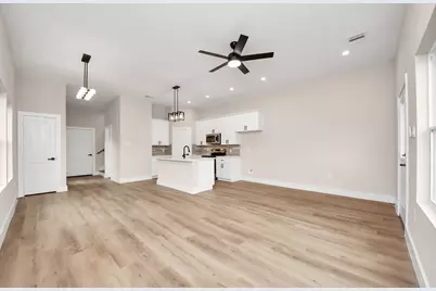 7542 Charlie Street, Houston, TX 77088 - Photo 6