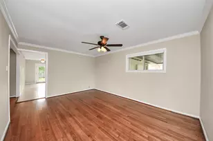 9535 Vogue Ln, Houston, TX 77080 - Photo 14