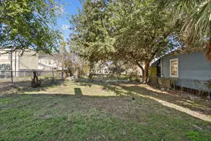 2814 Avenue L, Galveston, TX 77550 - Photo 4