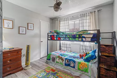 16710 Blackhawk Boulevard, Friendswood, TX 77546 - Photo 20