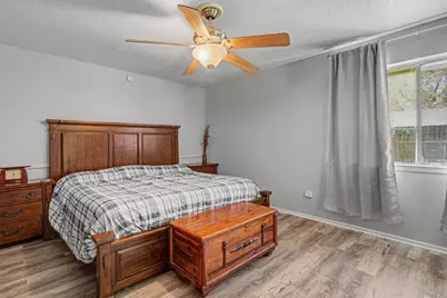 16710 Blackhawk Boulevard, Friendswood, TX 77546 - Photo 14