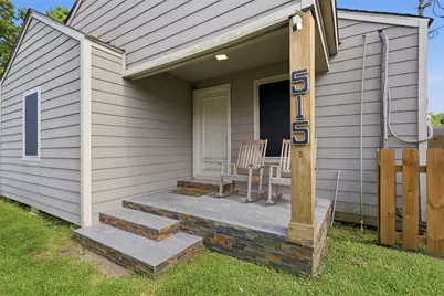 515 Riggs Street, Baytown, TX 77520 - Photo 2
