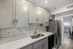 664 N Eldridge Pkwy, Houston, TX 77079 - Photo 16