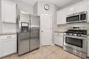 23010 Tindarey Falls Ln, Katy, TX 77493 - Photo 4