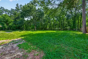 18747 Woodridge Dr, Conroe, TX 77302 - Photo 32