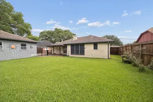 10328 Rocky Hollow Rd, La Porte, TX 77571 - Photo 18
