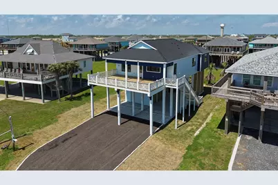 4411 Strand Avenue, Port Bolivar, TX 77650 - Photo 2