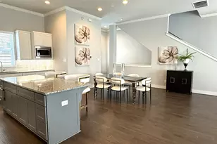 10906 Brookeshire Chase Ln Ln, Houston, TX 77043 - Photo 12