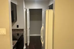3662 Ocee St, Houston, TX 77063 - Photo 4